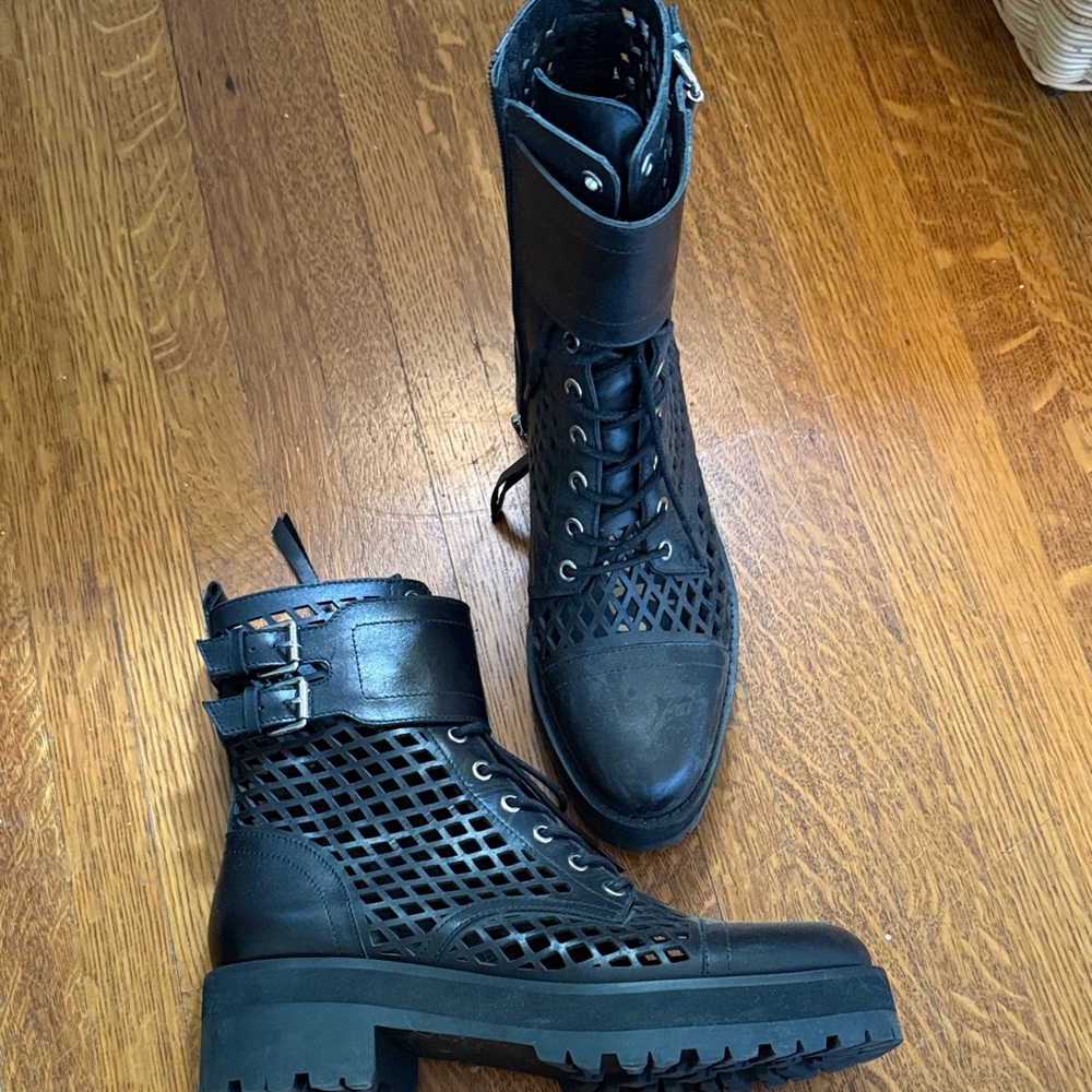 NWOT Sam Edelman laser cut combat boots